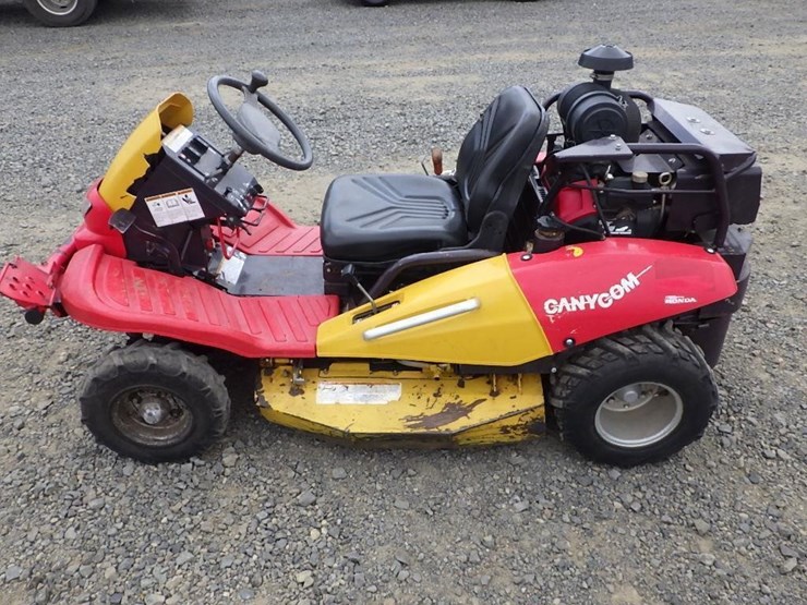 canycom-cmx2402-ride-on-mower-image-8