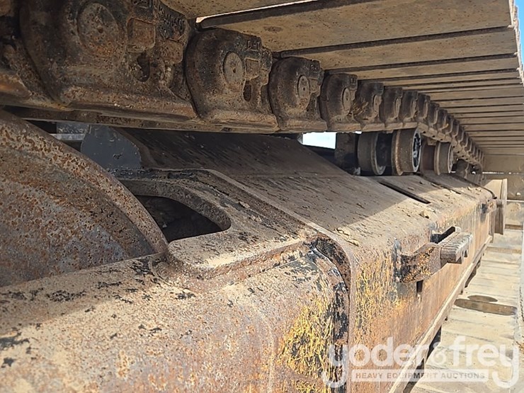 2019-caterpillar-336-image-12