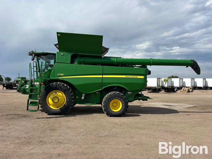2023-john-deere-s780-image-8