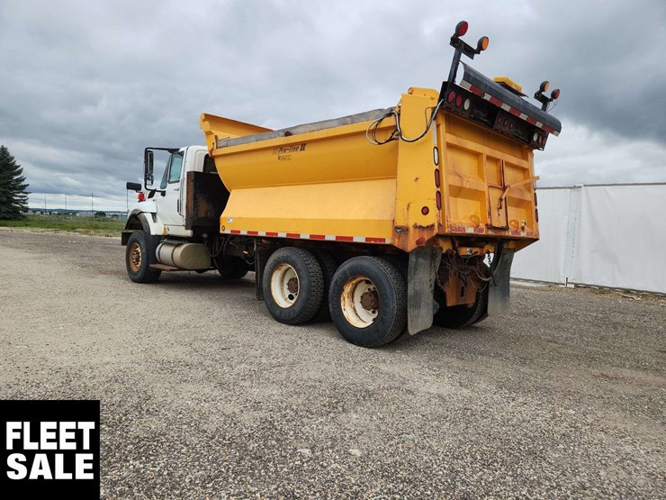 international-workstar-7500-image-3