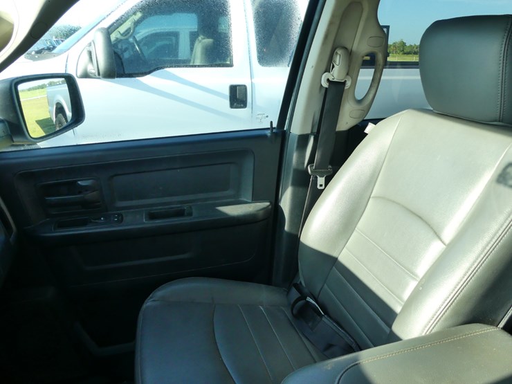 2016-dodge-ram-1500-image-15