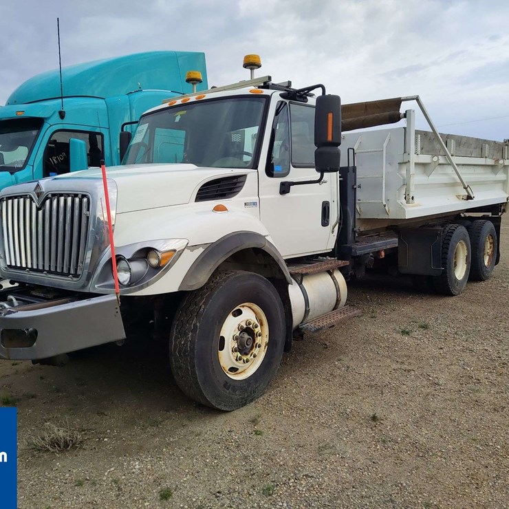 2013 INTERNATIONAL WORKSTAR 7400