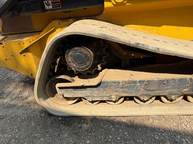 2019-deere-333g-image-13