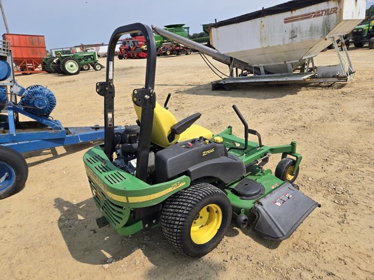 john-deere-60-image-4
