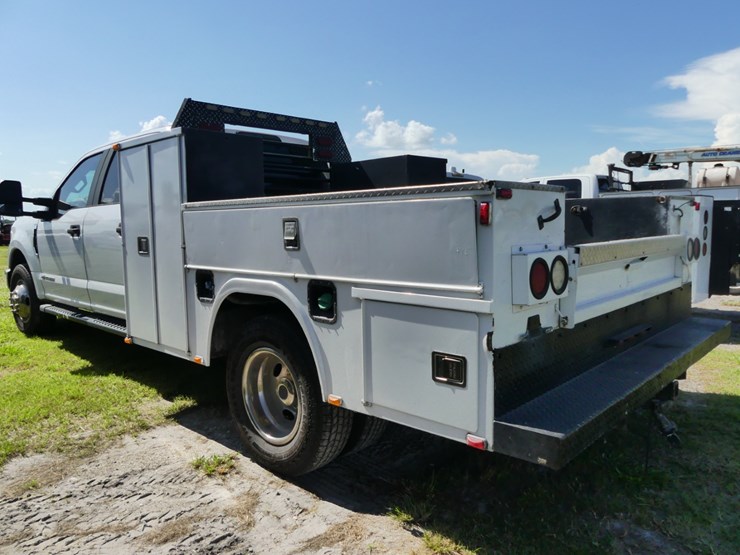 2017-ford-f350-xl-image-4