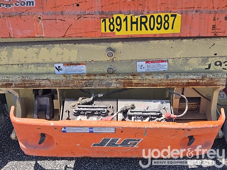 2017-jlg-1930es-image-14