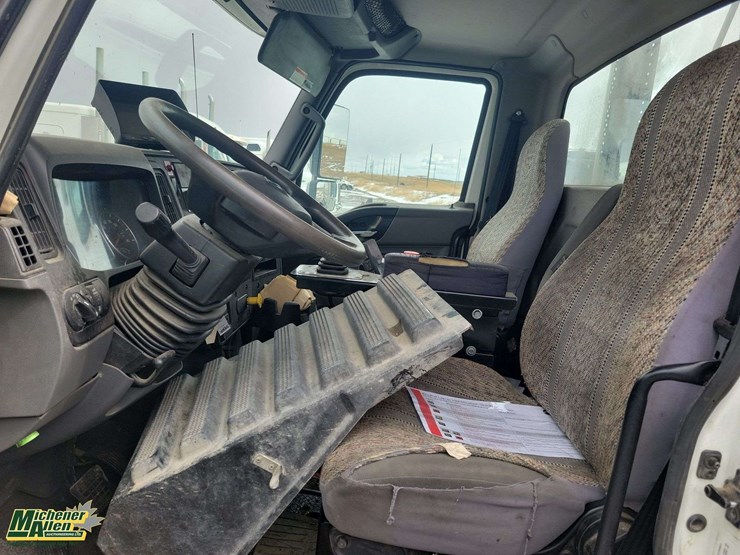 non-operable-2020-international-hv607-t/a-refuse-truck-image-9