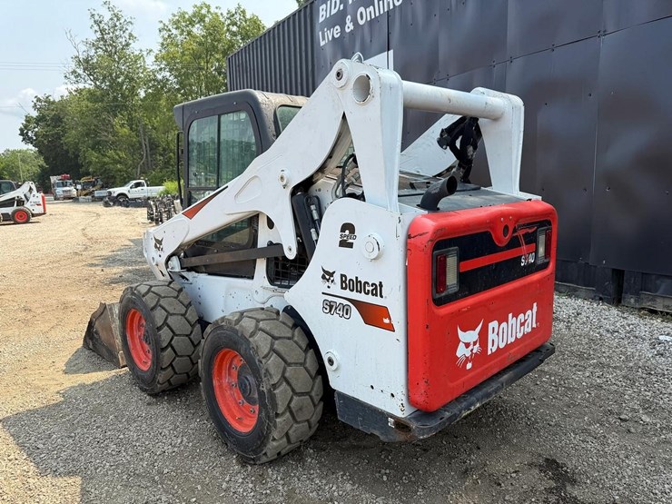 2022-bobcat-s740-image-2