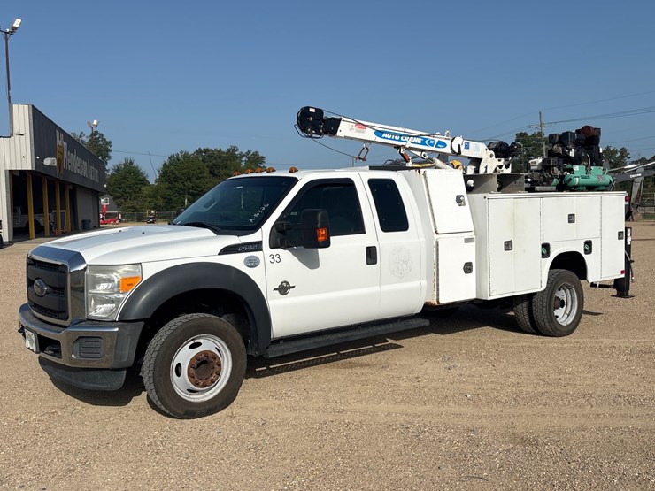 2016-ford-f550-image-1
