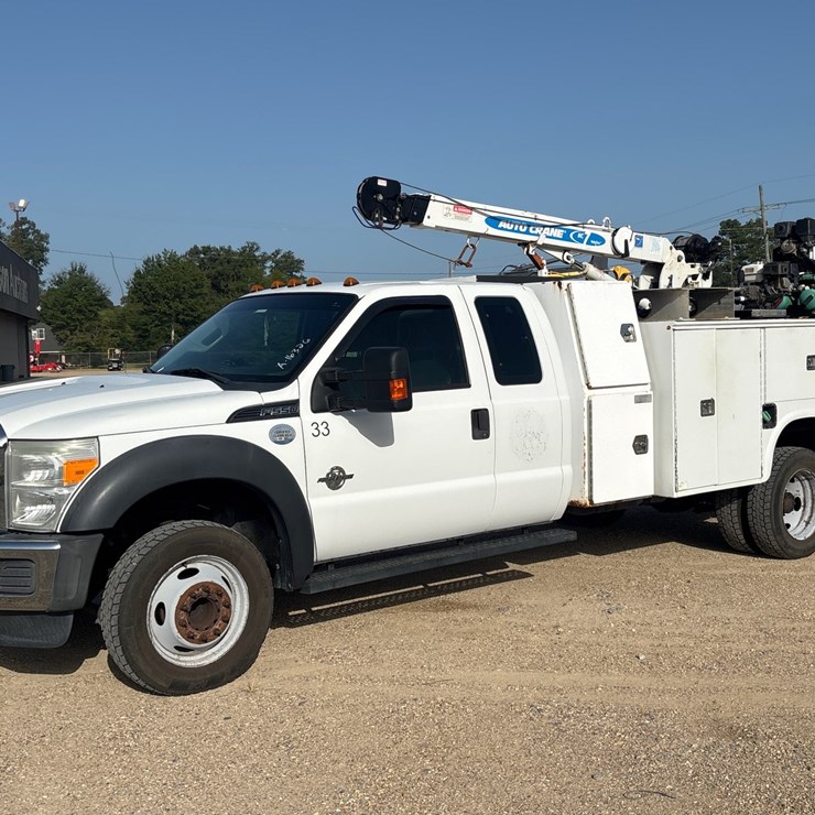 2016 FORD F550