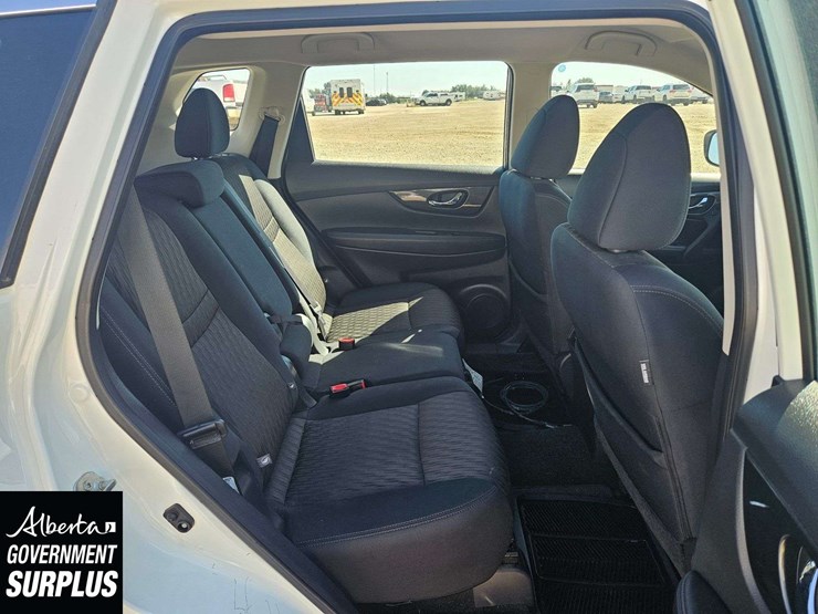 2017-nissan-rogue-image-27