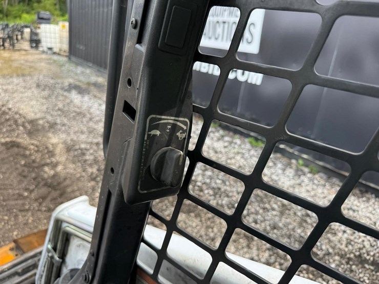 2019-bobcat-s450-image-20