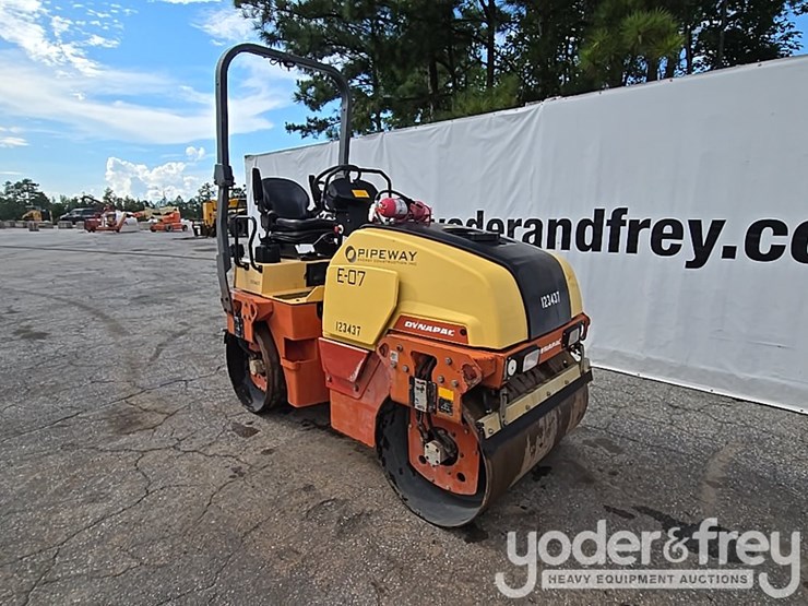 2010-dynapac-cc1200-image-7