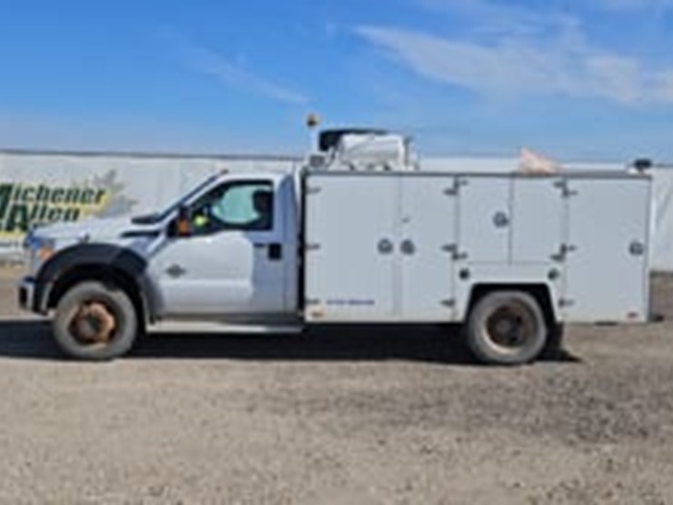 2013-ford-f550-image-5