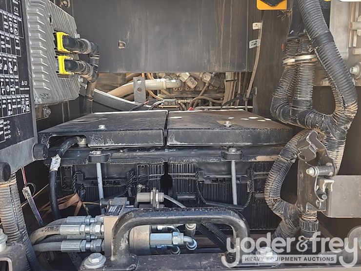 2019-volvo-ec300el-image-32