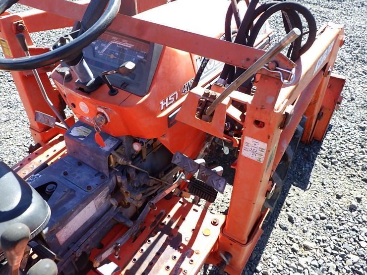 kubota-b2150hsd-image-17