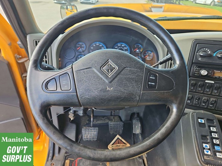 2008-international-workstar-7600-image-19