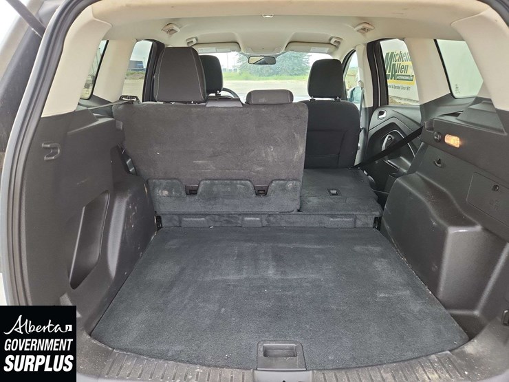 2019-ford-escape-se-image-10