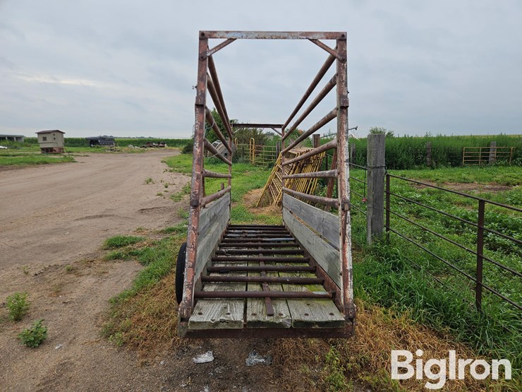 portable-livestock-chute-image-5