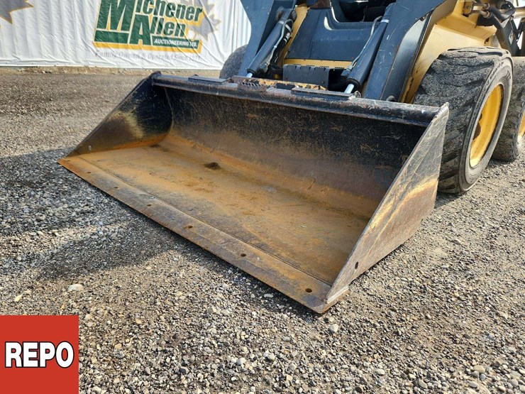 deere-326d-image-25
