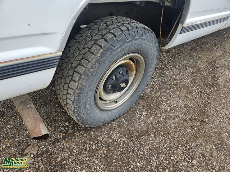 1996-chevrolet-3500-image-13