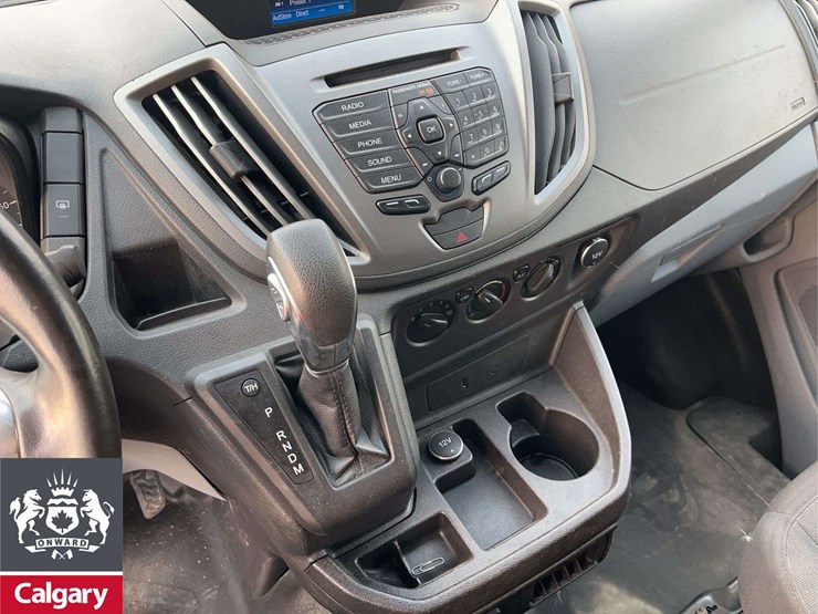2017-ford-transit-image-17
