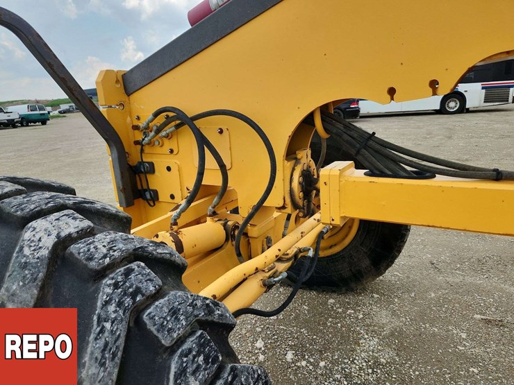 2008-volvo-g940-image-25