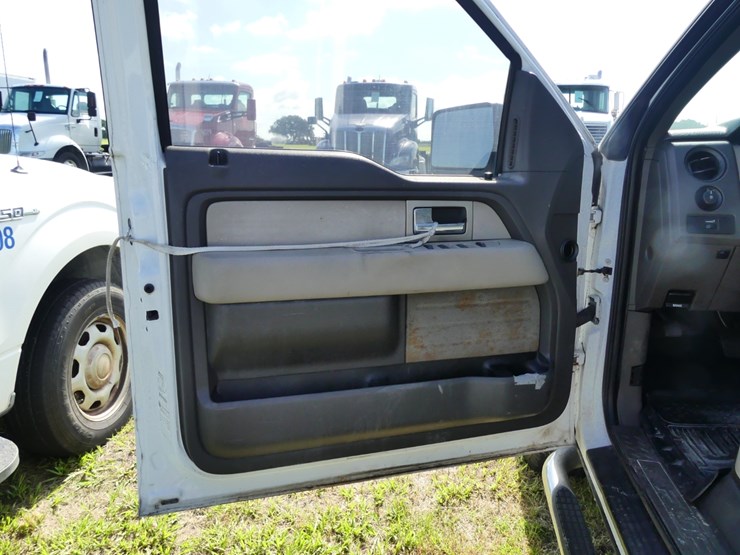 2010-ford-f150-xl-image-21