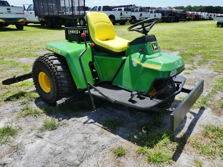 john-deere-1200a-3-wheel-rake-image-2