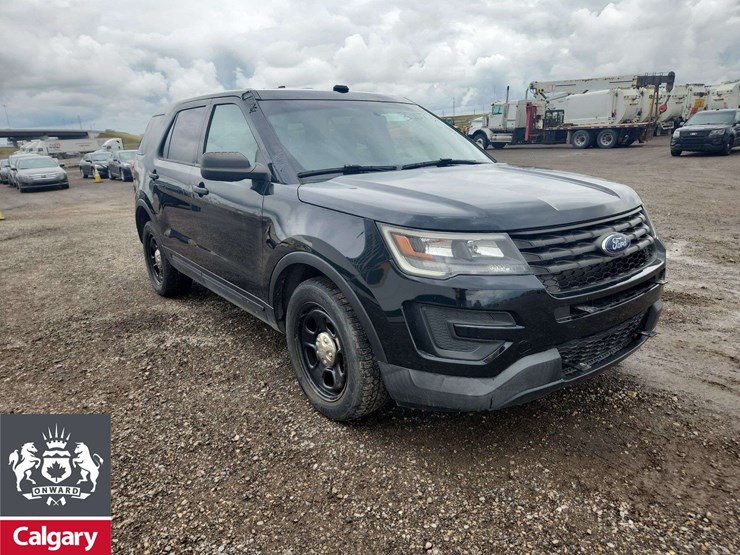 2018-ford-explorer-image-2