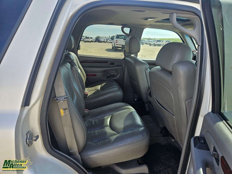 cadillac-escalade-image-32
