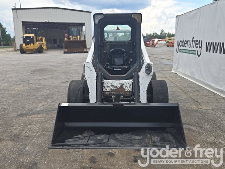 2015-bobcat-s770-image-8