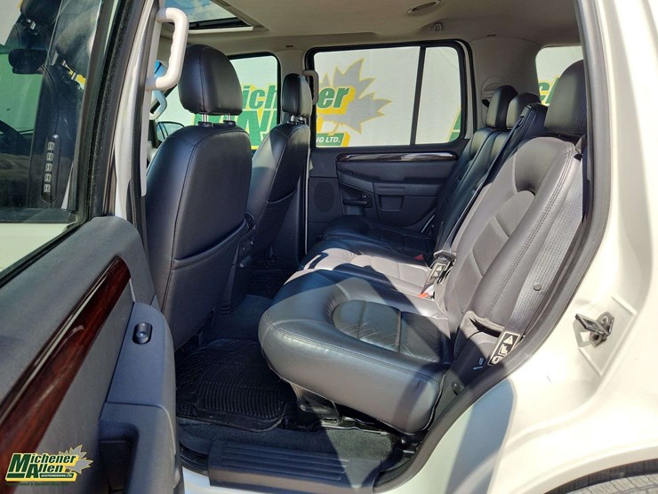 ford-explorer-image-11