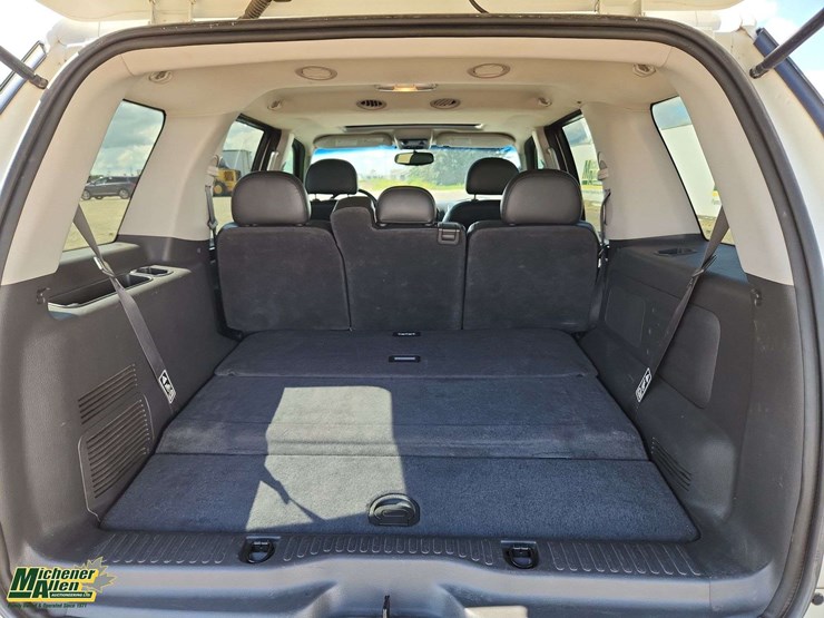 ford-explorer-image-18