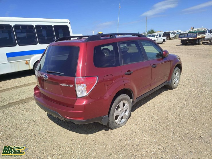 2012-subaru-forester-image-3