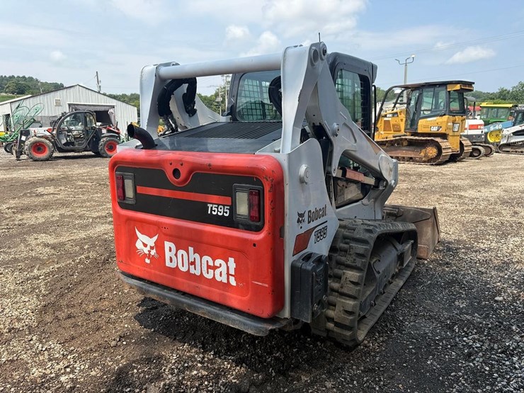 2018-bobcat-t595-image-4