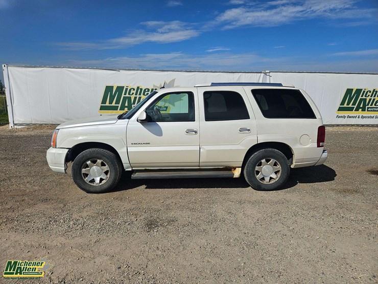 cadillac-escalade-image-7