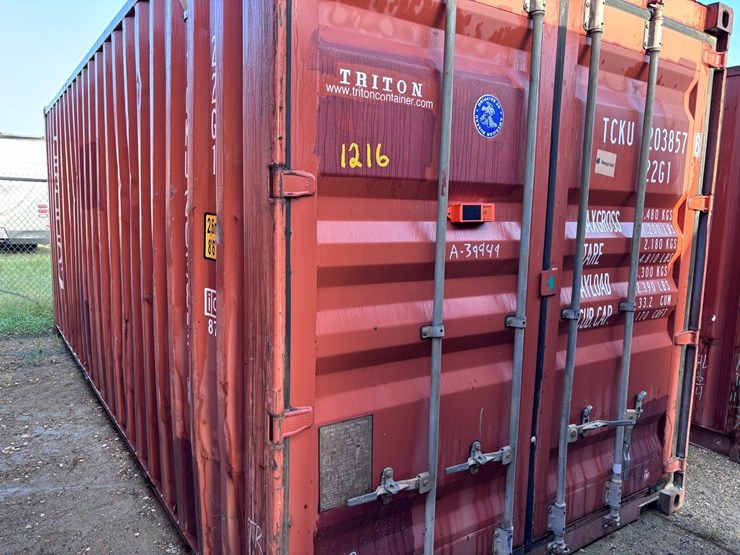 #1216-•-20ft-shipping-container-image-3