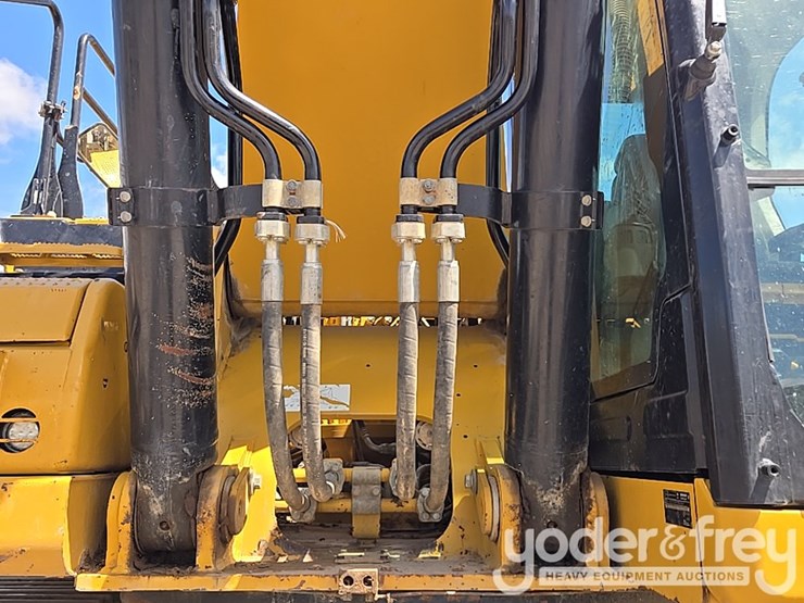 2019-caterpillar-336-image-26