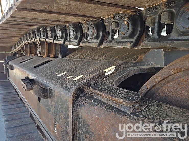 2019-caterpillar-336-image-17