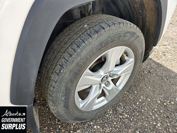 2020-toyota-rav4-image-12