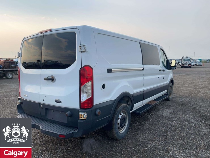 2017-ford-transit-image-4