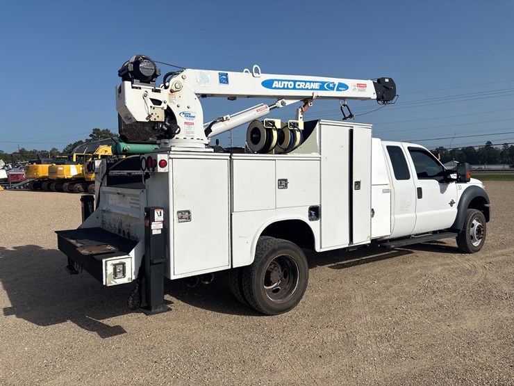 2016-ford-f550-image-9