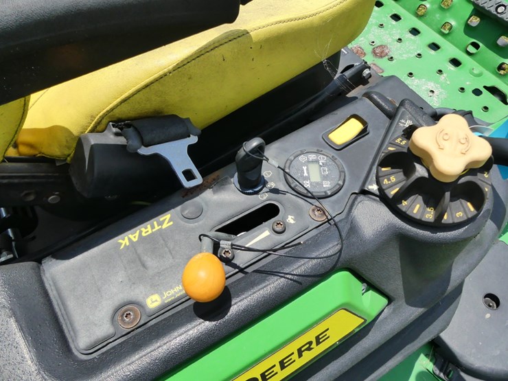 2023-john-deere-994r-image-11