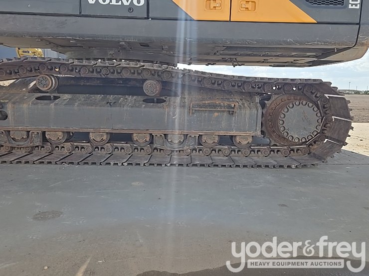 2020-volvo-ec300el-image-11