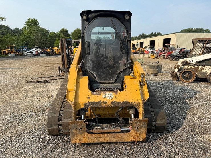 2021-caterpillar-299d3-image-7