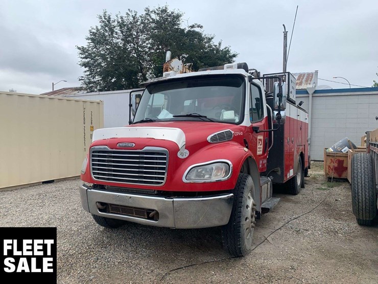 freightliner-m2-106-image-1