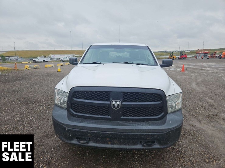 2015-dodge-1500-image-9