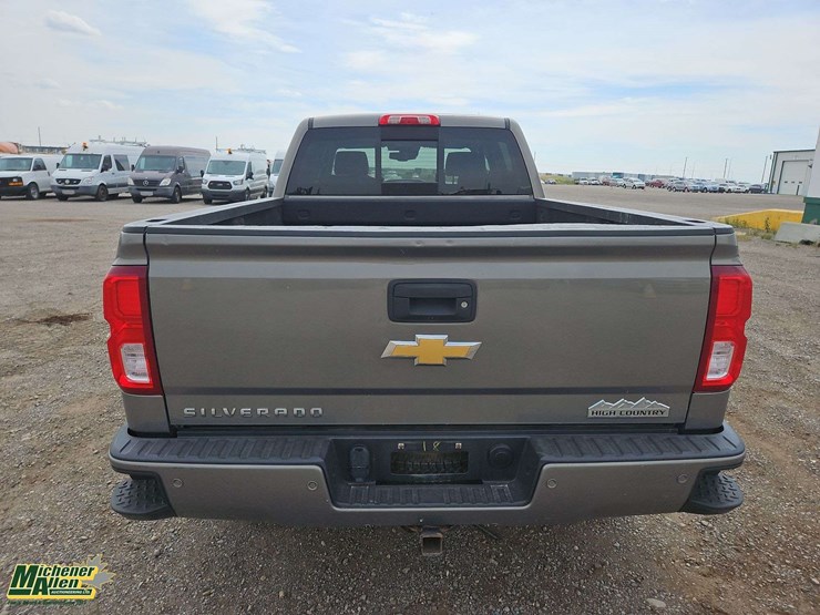 2017-chevrolet-silverado-1500-image-5