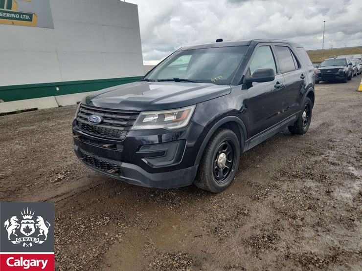 2019-ford-explorer-image-1